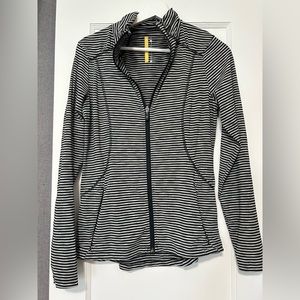 Lole Grey and Black Athletic Long Sleeve Zip Up - Size Medium
